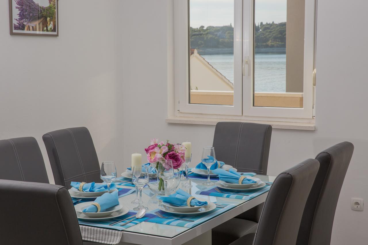 Maiv Residence - Family & Designer Suites Rogoznica  Ngoại thất bức ảnh