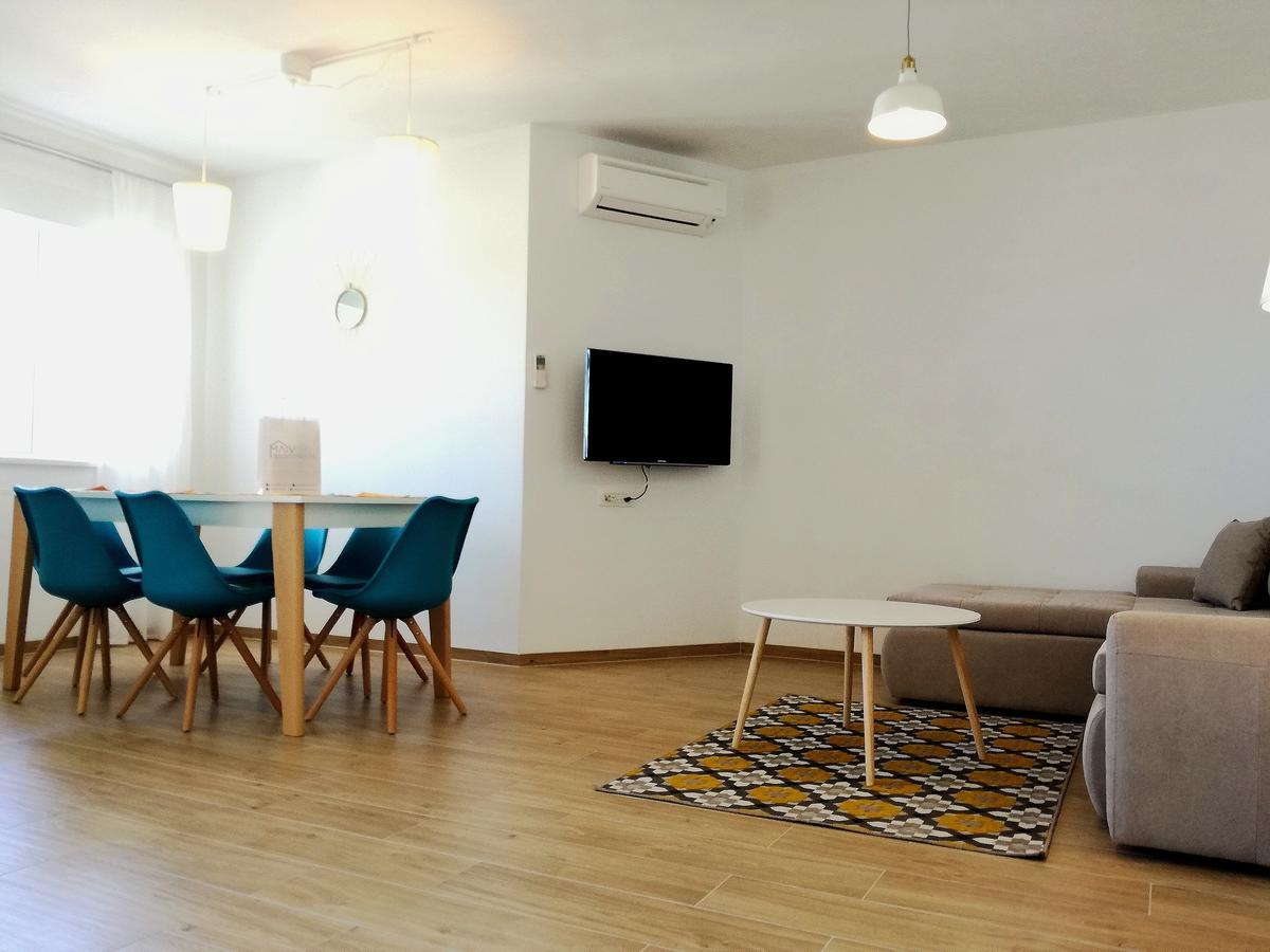 Maiv Residence - Family & Designer Suites Rogoznica  Ngoại thất bức ảnh
