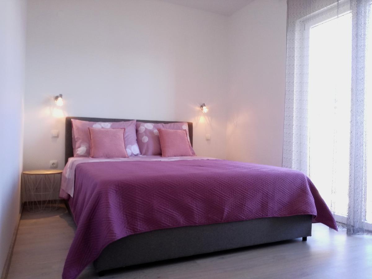 Maiv Residence - Family & Designer Suites Rogoznica  Ngoại thất bức ảnh