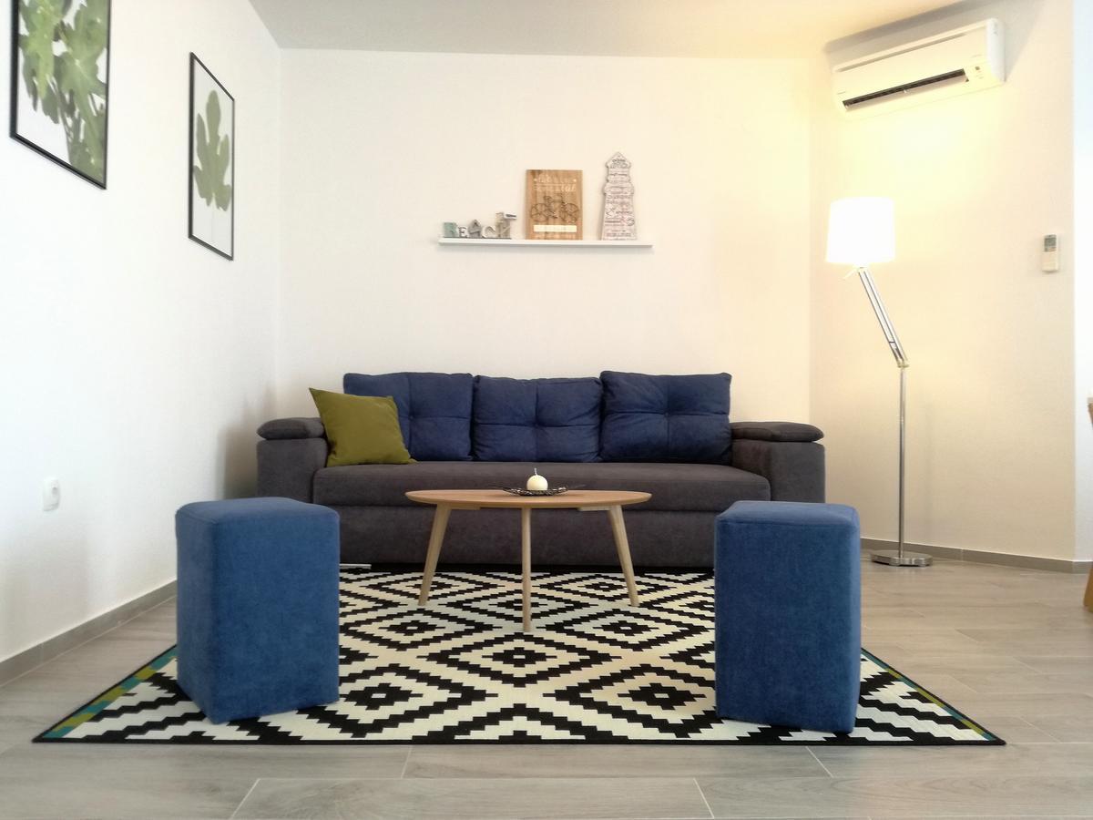 Maiv Residence - Family & Designer Suites Rogoznica  Ngoại thất bức ảnh