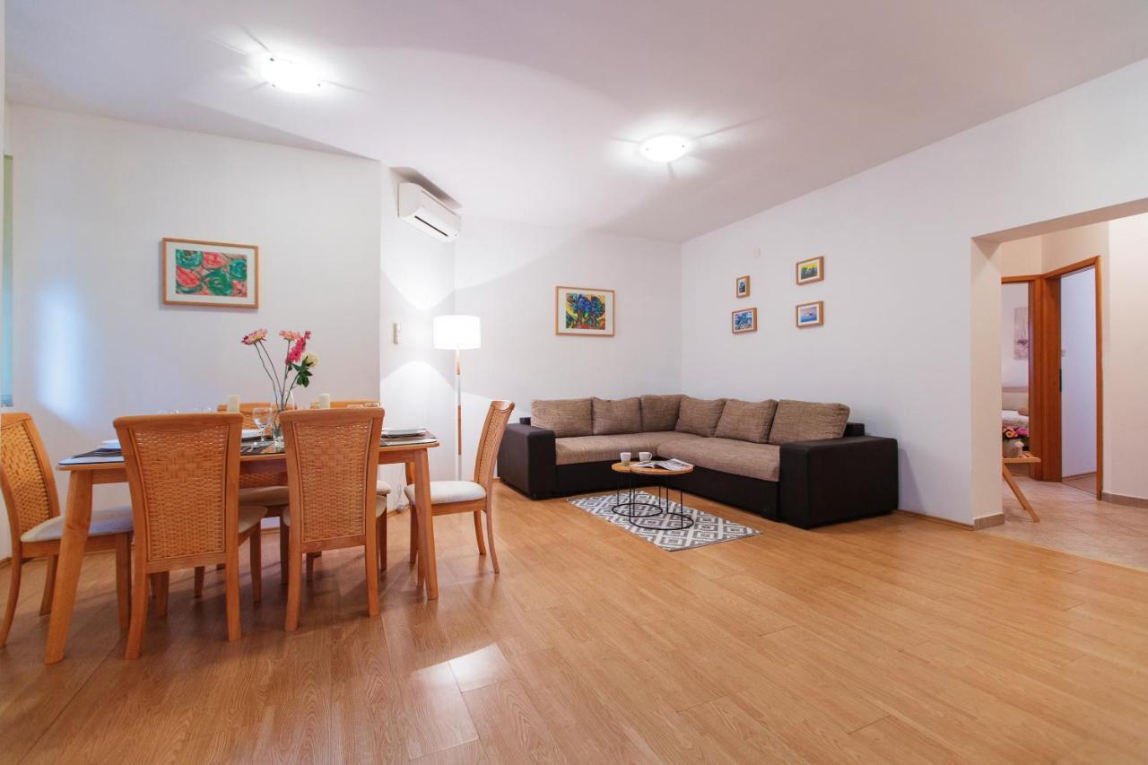 Maiv Residence - Family & Designer Suites Rogoznica  Phòng bức ảnh